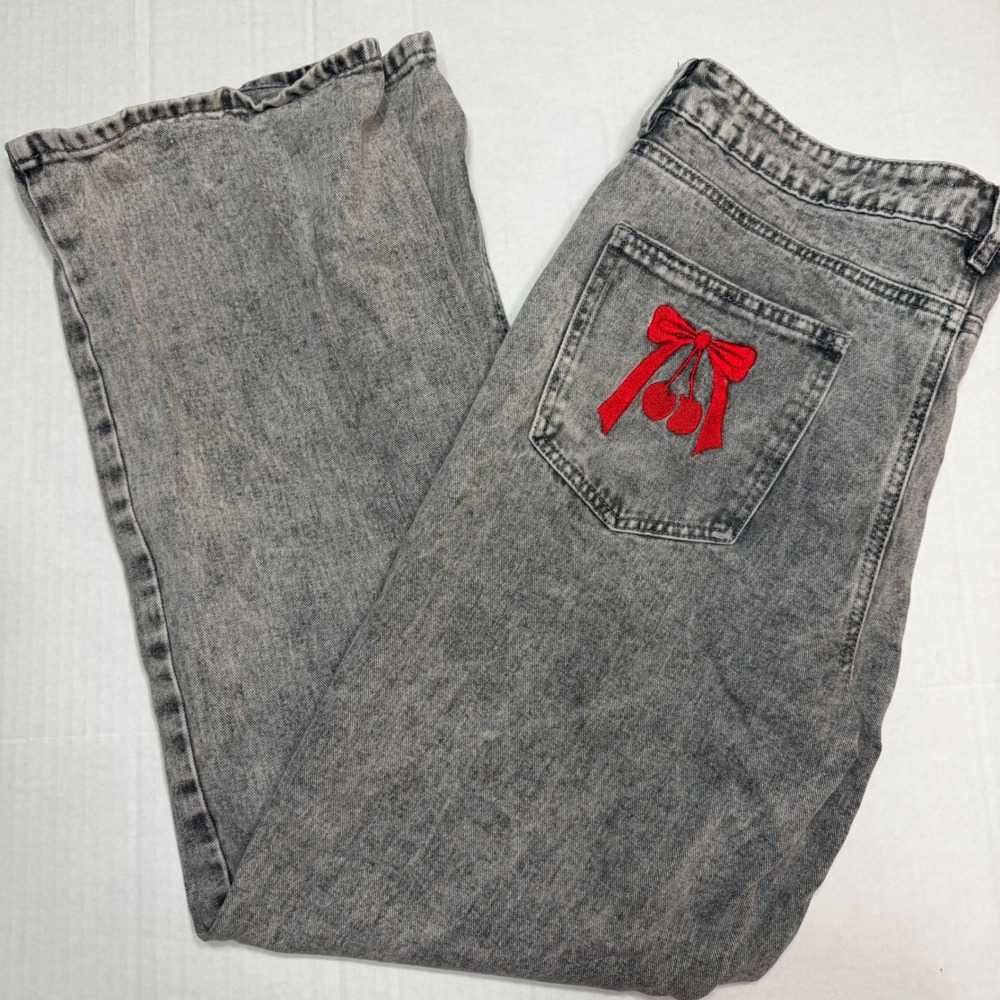 Ashley Mason Cherry Bow Embroidered Wide Leg Jeans Sz 11/30 Gray Acid Wash Denim